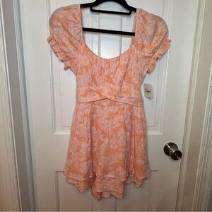 Altar’d State Peach Floral Puff Sleeve Romper Size L NWT